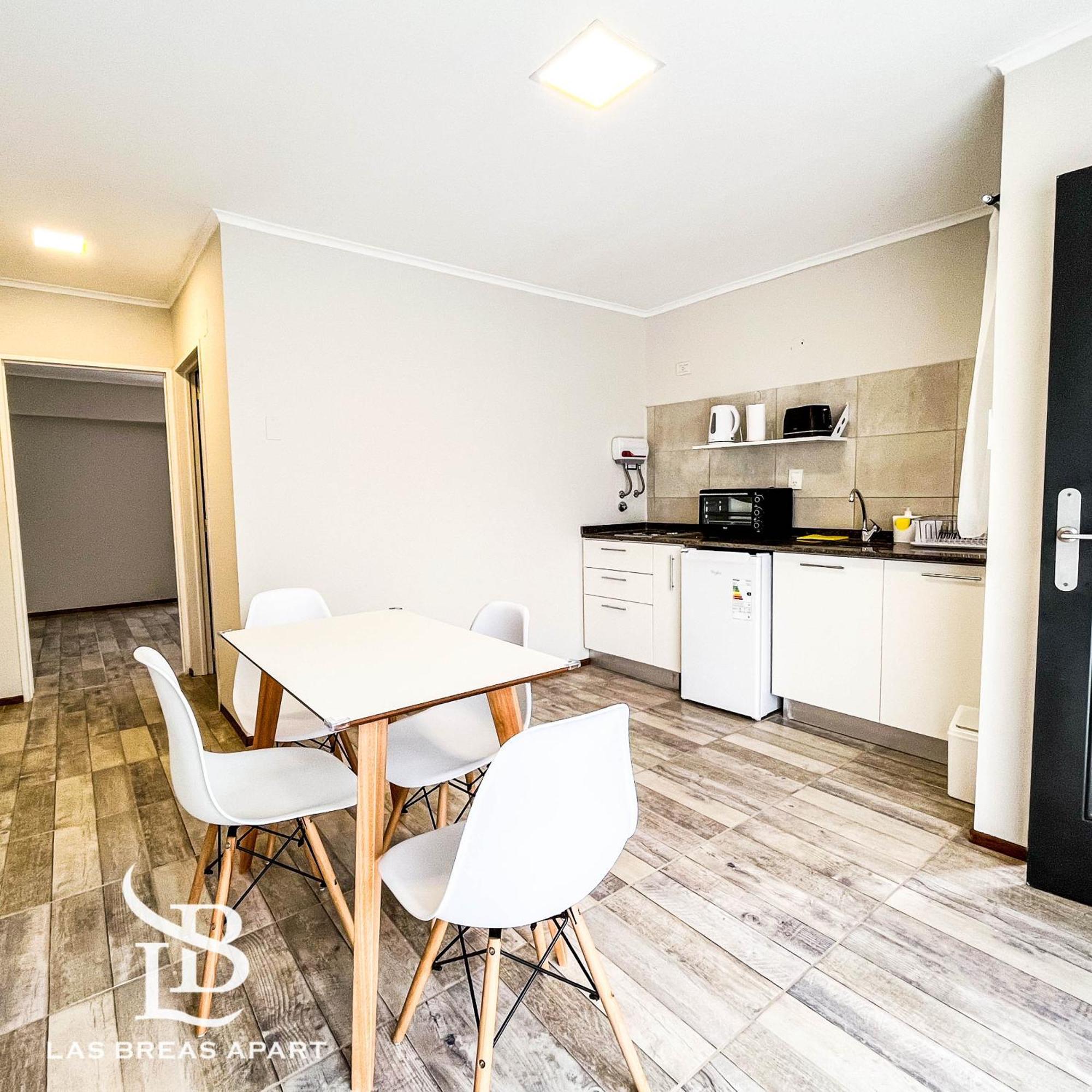 Apartment Breas *