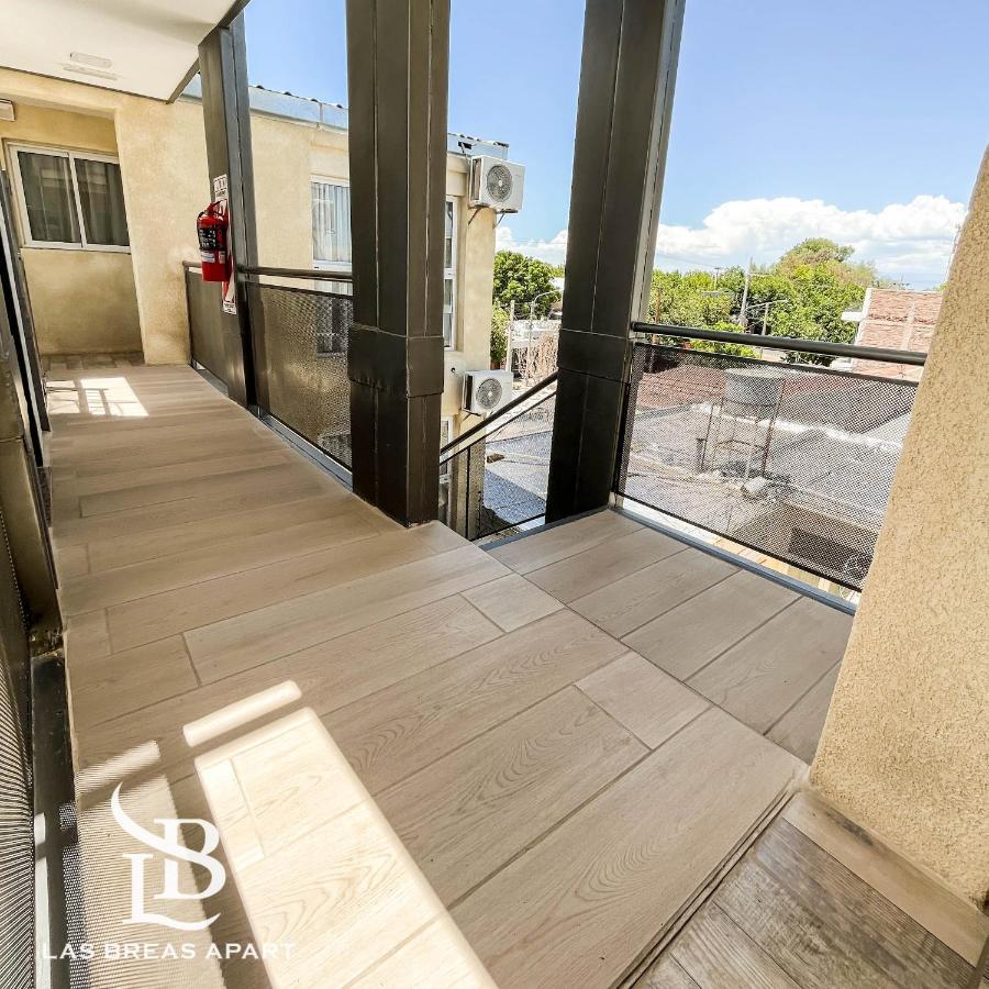 Apartment Breas *
